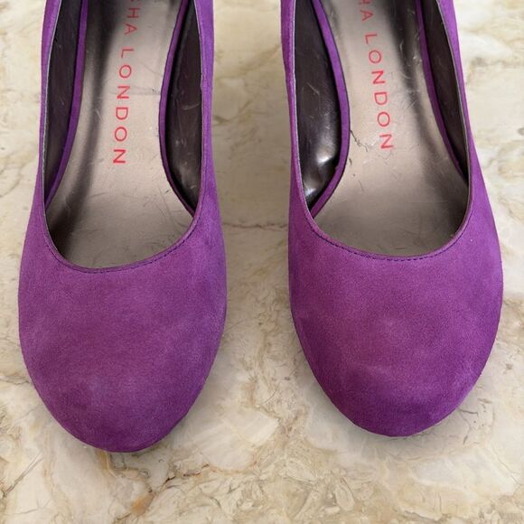 Sacha London Edna Kid Suede Hidden Platform Chunky 3” Heels Pumps - Picture 10 of 13